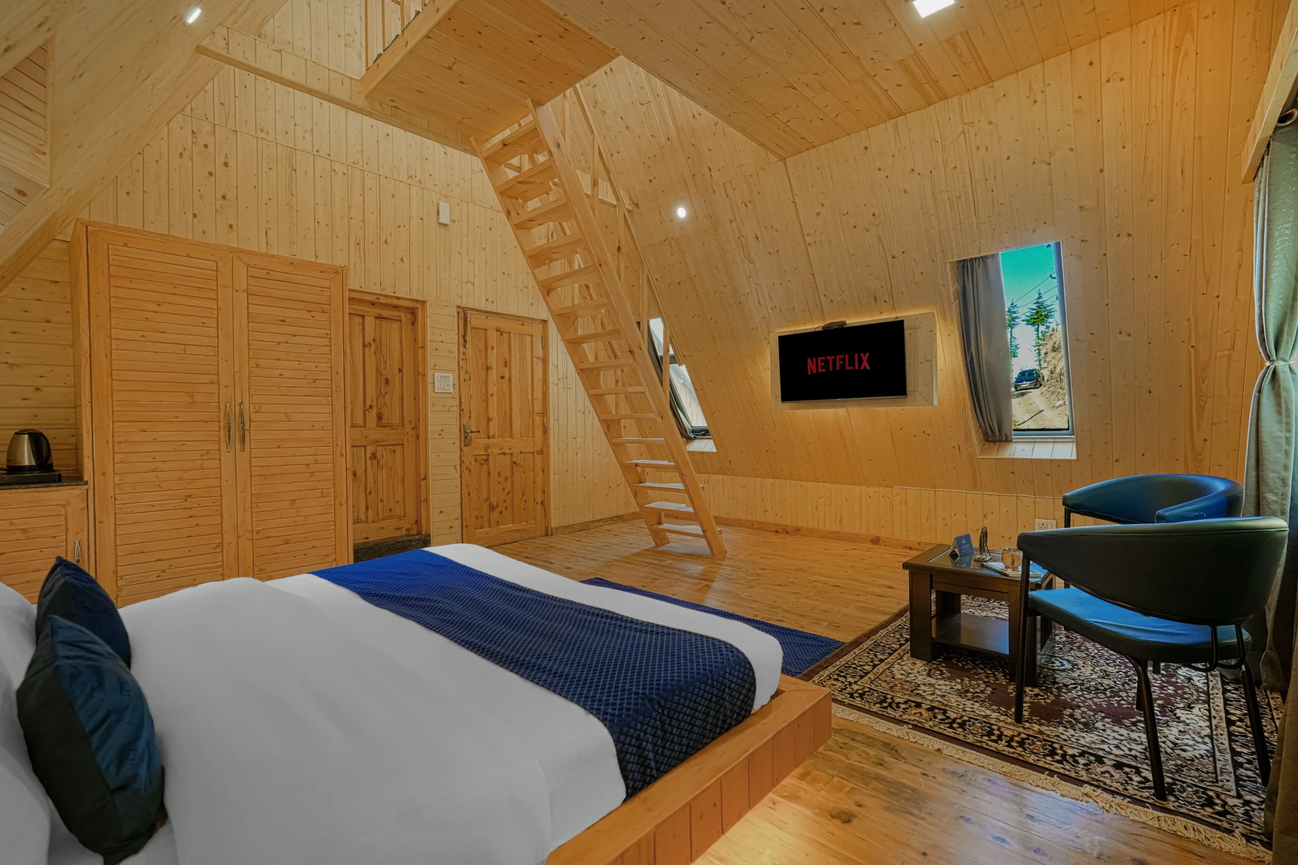Duplex suite interior